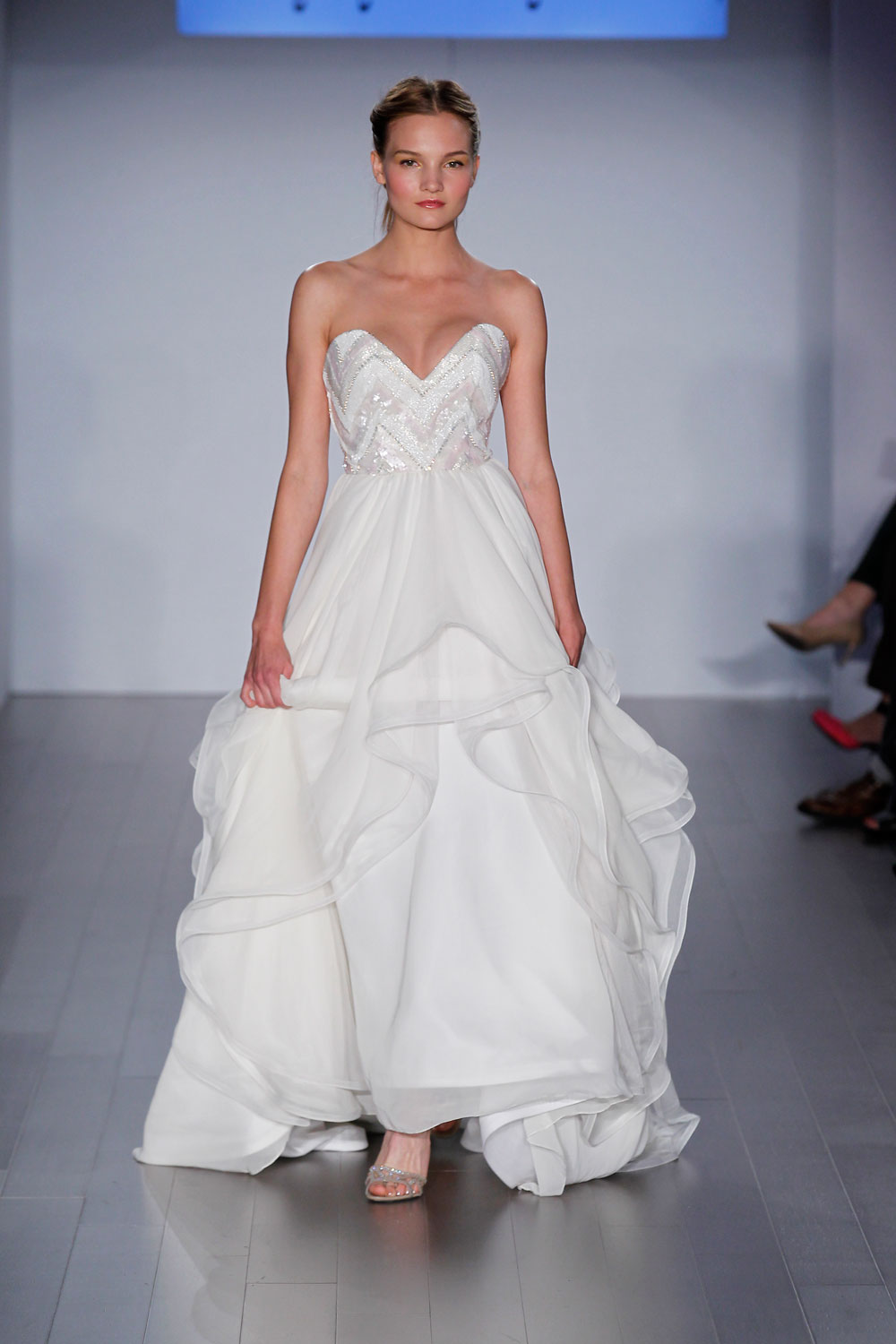 hayley paige trunk show discount
