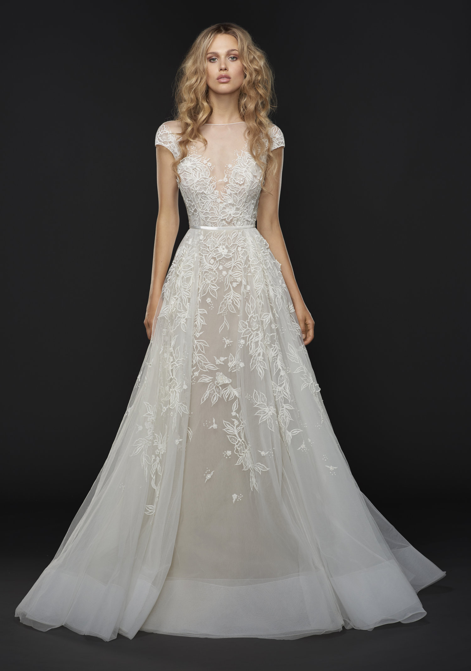 Hayley Paige Vaughn Gown / Style 6757 