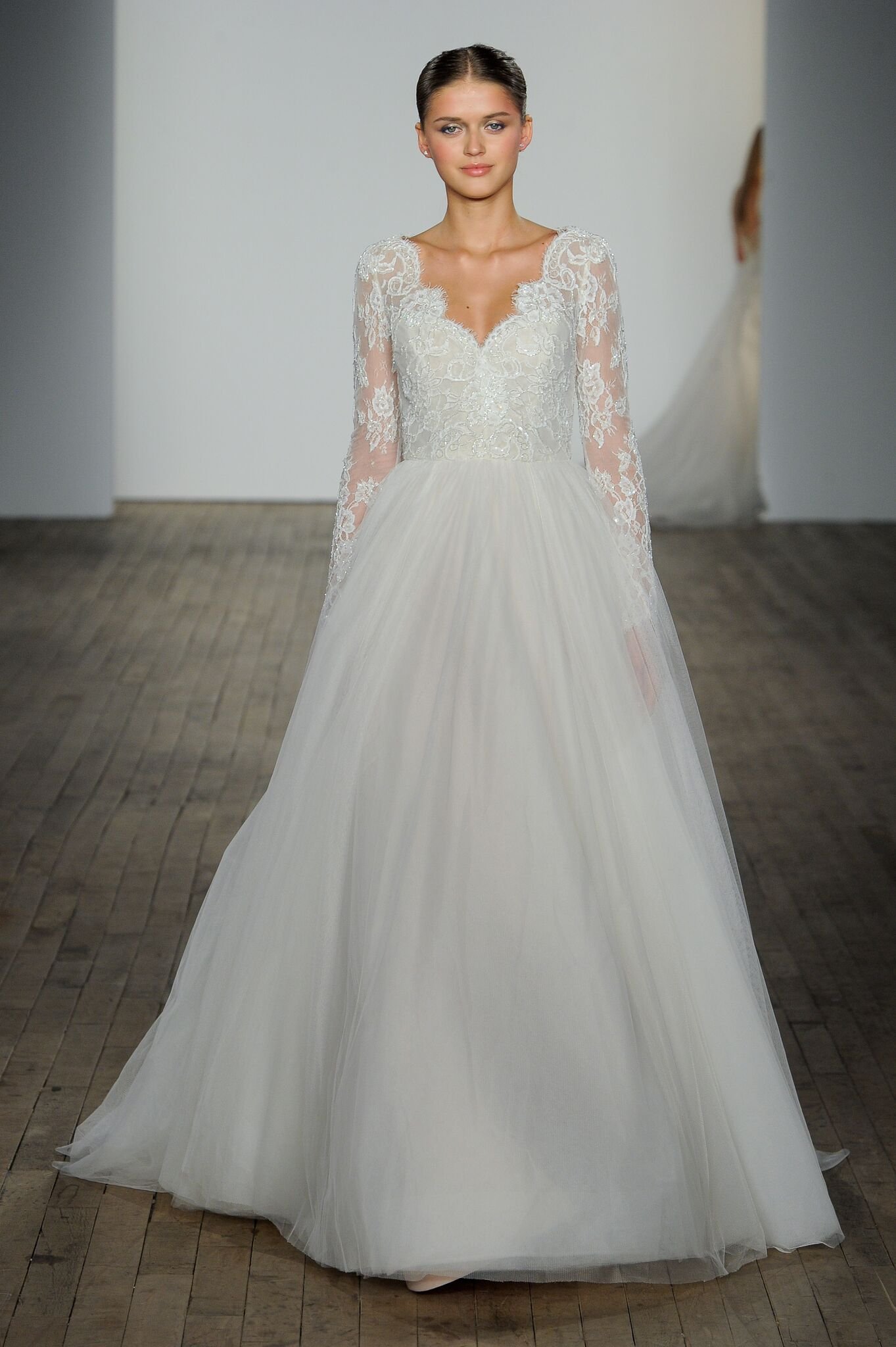 2024 Wedding Dress Trends: straight from the runway! - lasoireebridal.com
