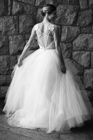 Black and white image of a gorgeous bride