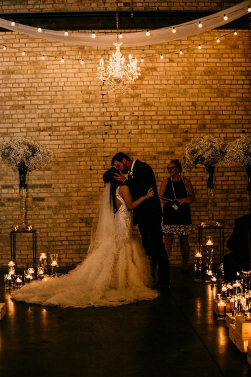 Lazaro 3650 Green Bay Weddings - Khayla Kanitz Photography - Gather on Broadway