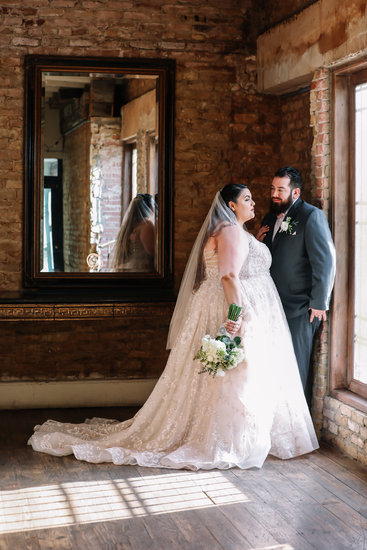 Gallery Portraits of bride and groom