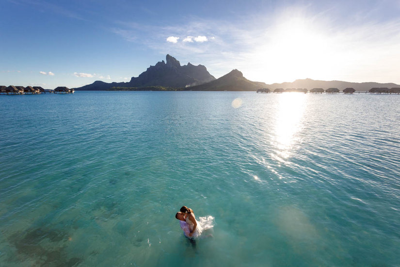 Bride and Groom at the lagoon in Bora Bora