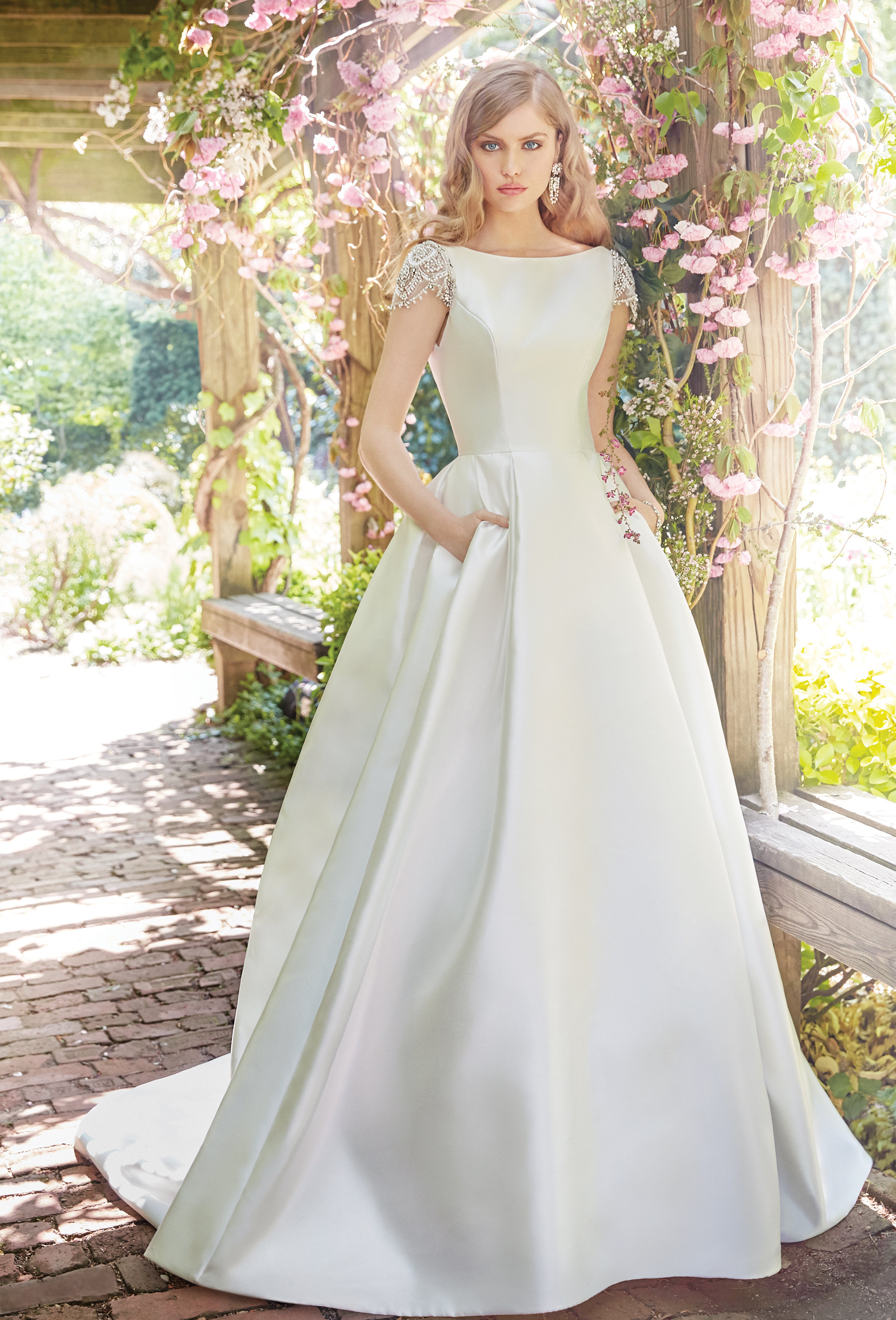 Bridal Gowns And Wedding Dresses By Jlm Couture Style 9658 Alvina Valenta Style 9658 Bridal Gown