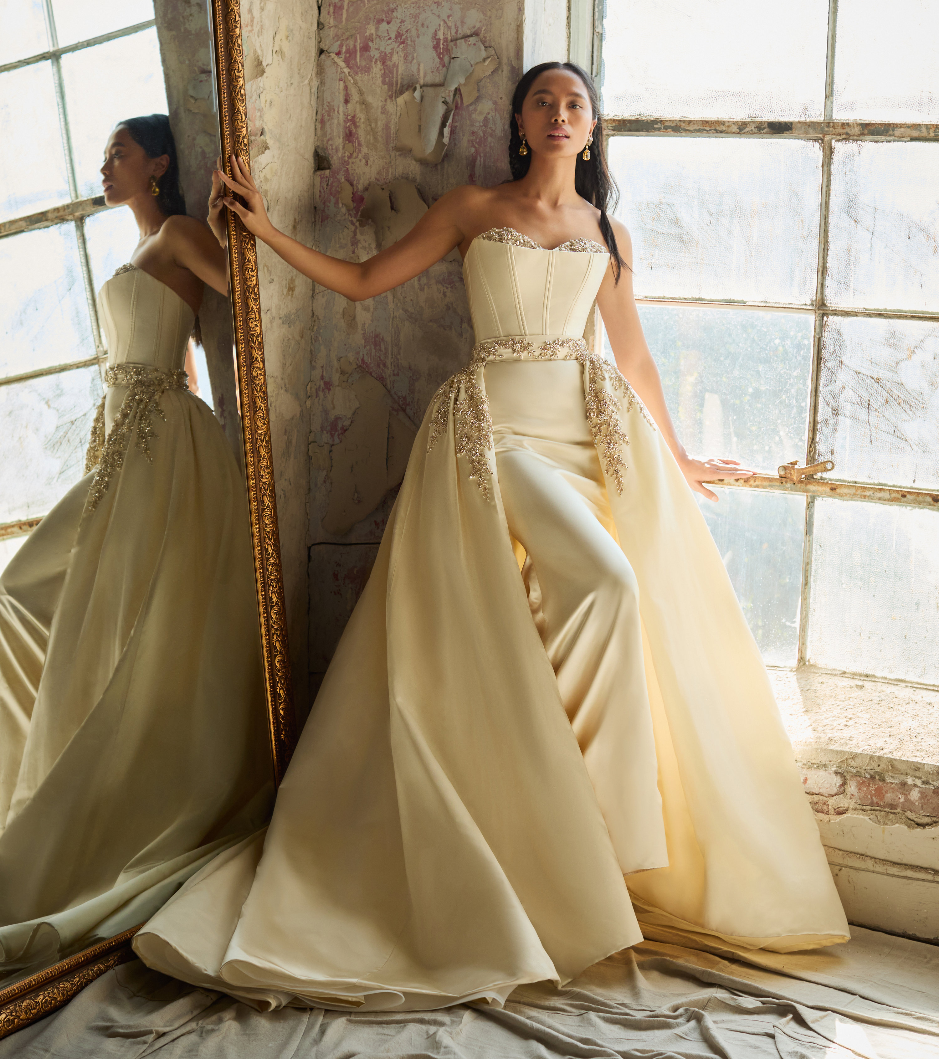CINDERELLA DIVINE A1028W Gardenia Lace V Neck Bridal Gown – The Gown  Galleria