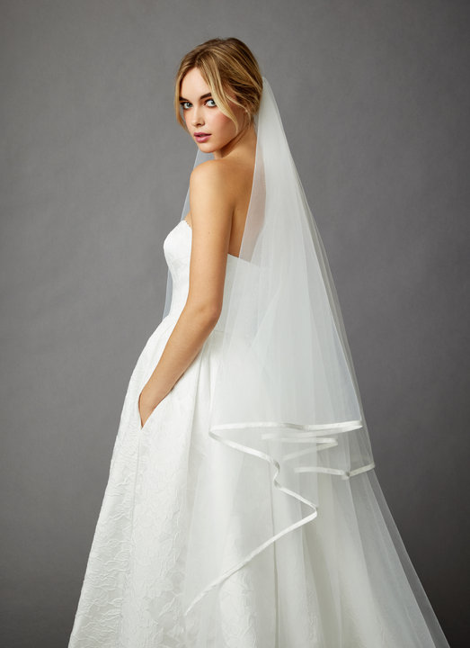 Allison Webb Style 42314 Vanderbilt Bridal Veil